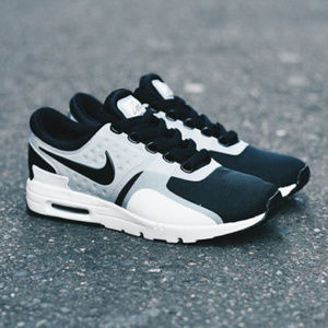 Women's Air Max Zero size 9